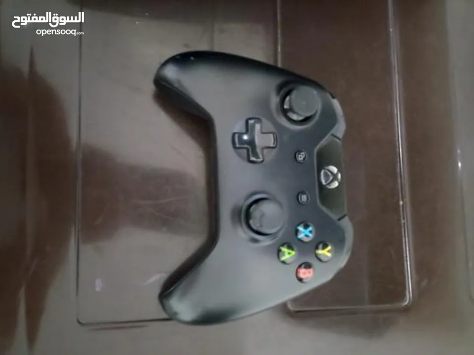 جهاز اكس بوكس ون مستعمل نظيف جدا للبيع قابل للتفاوض للجادين فقط البيع وجها لوجه