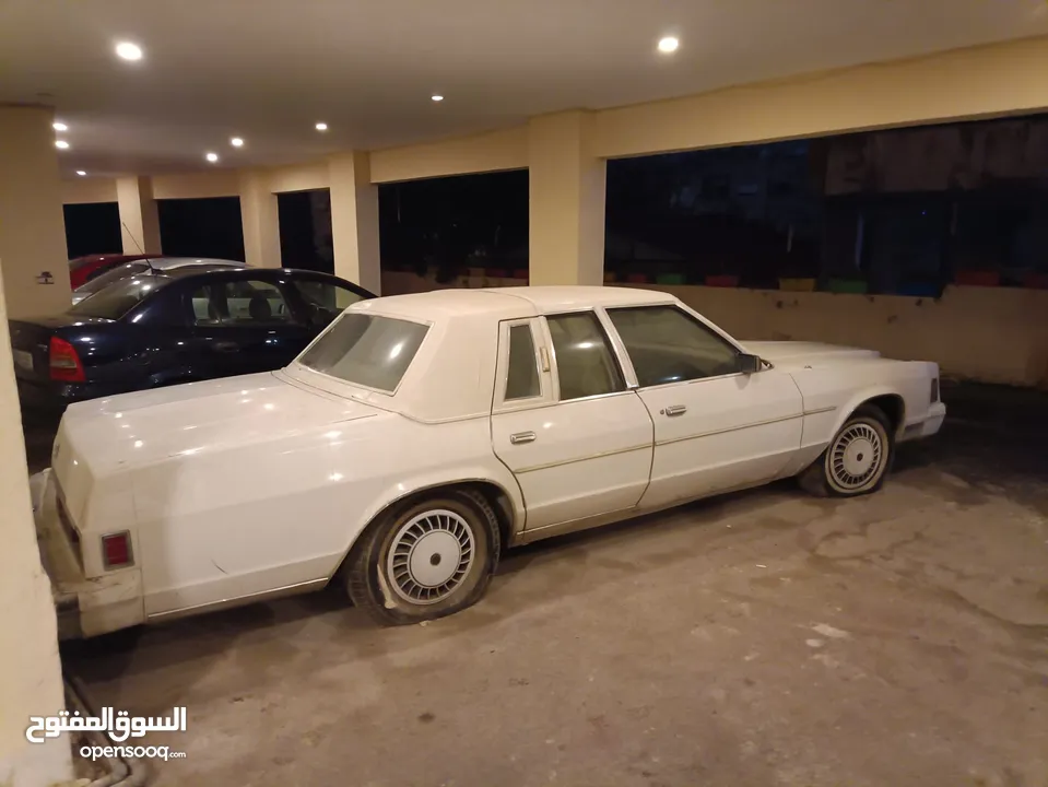 Classic white colour Chrysler New Yorker 1979 model