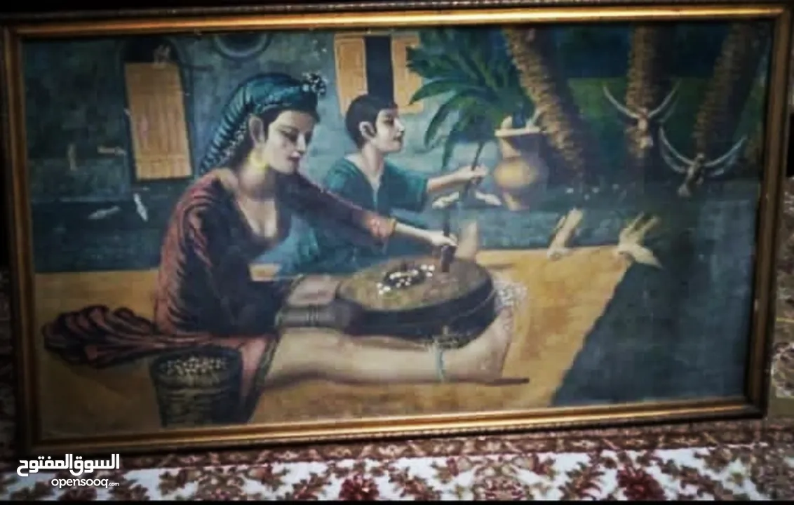 لوحات  رسم زيتي.. وتطريز