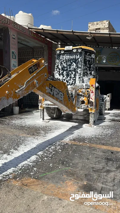 جرافة او حفارJCB للايجار يوميا او مقاول او  بساعة نخوذ جميع الحفريات وطم جميع الساسات مع وجود مدحلة