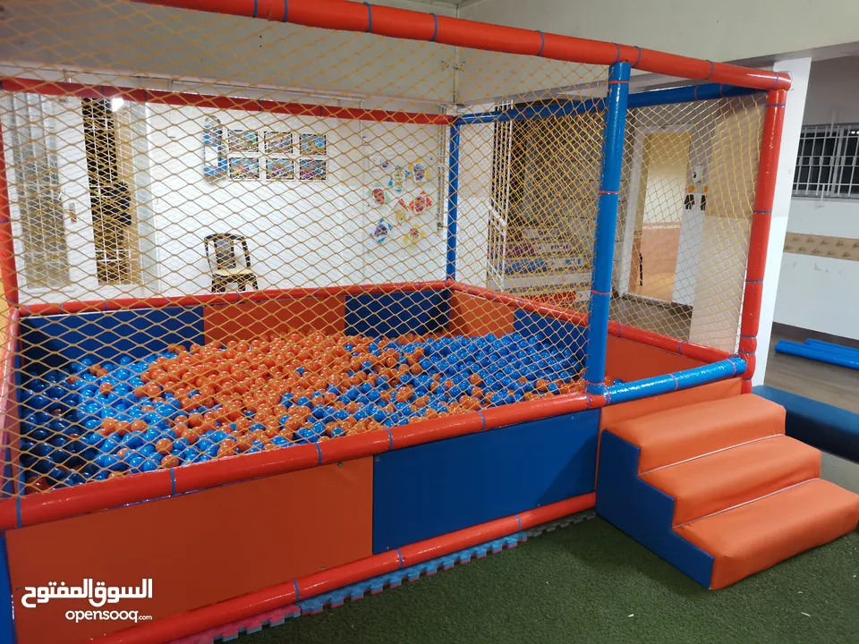تفصيل غرفة و بركة طابات مع شبك سيفتي كامل بالمقاس واللون المطلوب