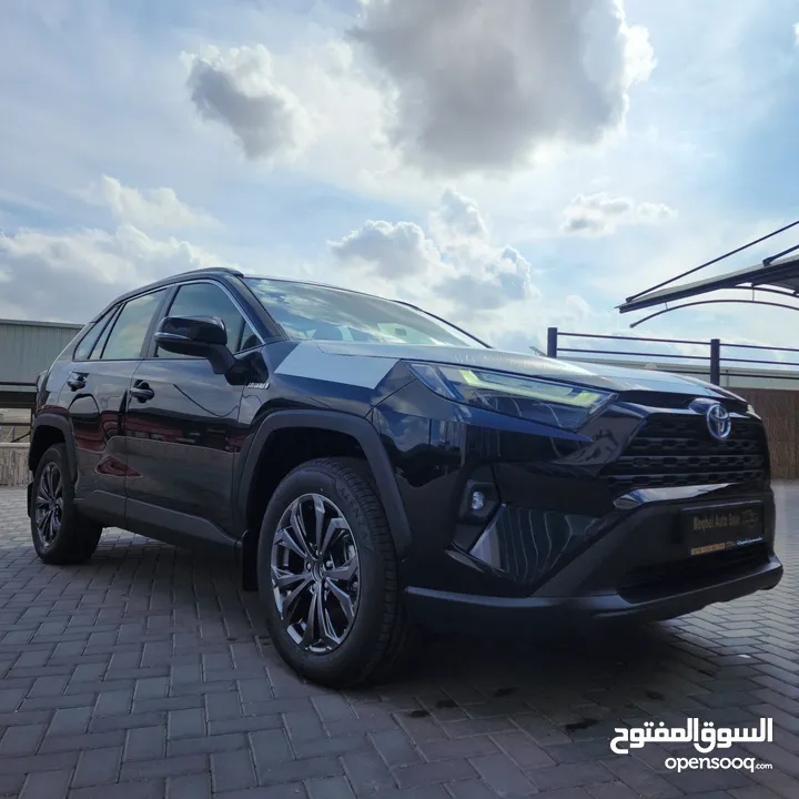 2024 TOYOTA RAV4 XLE PREMIUM- صنع ياباني