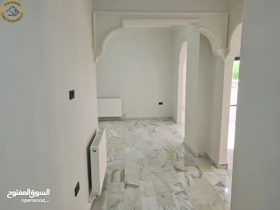 شقة مميزة للبيع في الصويفية - قرب زيت وزعتر طابق اول 150م تشطيب سوبر ديلوكس