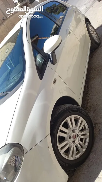 فيات بونتو 2015