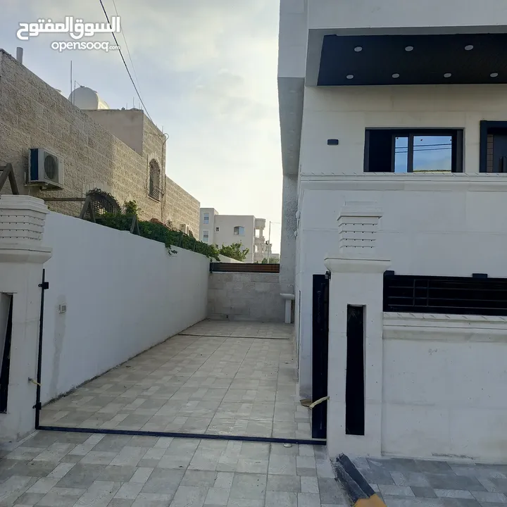 شقق للبيع في الحي الشرقي تشطيب سوبر ديلوكس