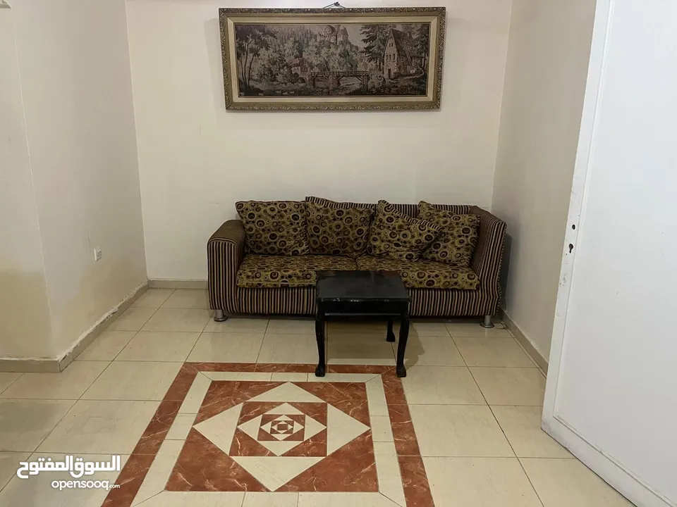 flat for rent area 3 3 room  2 bed room  floor 1 شقة للإيجار السكنيه الثالثه