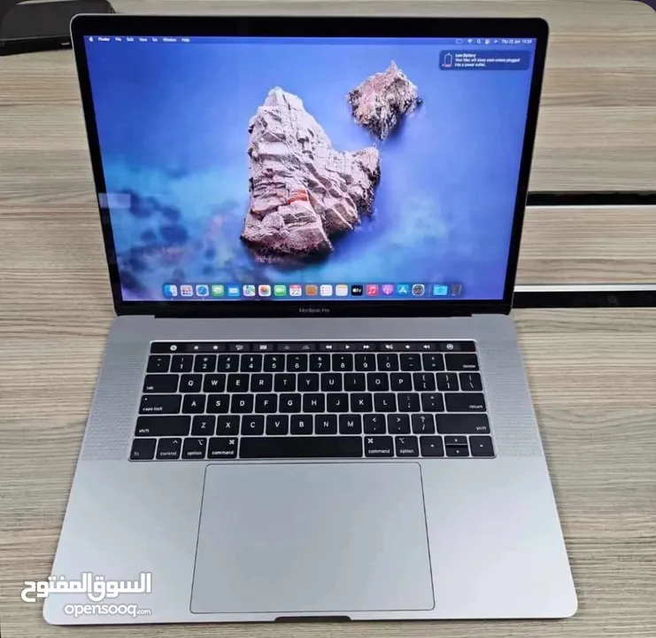 MacBook 2018 بحالة الوكالة