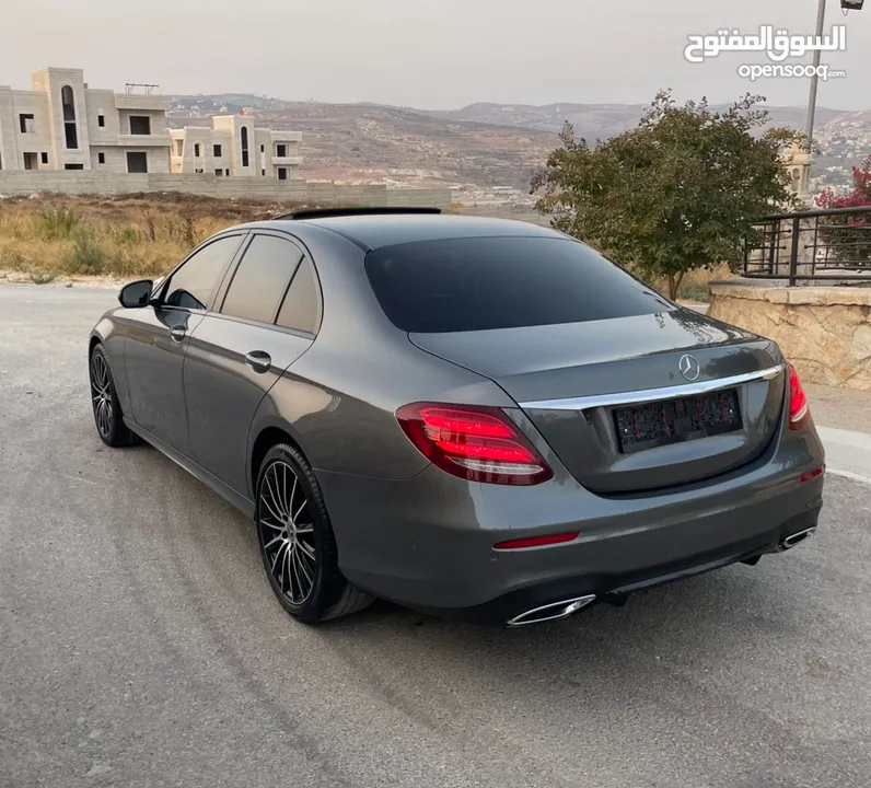 السعر مميز  E220d  Mercedes-Bens موديل 2017 ترخيص 2016  بوية شركة بالكامل