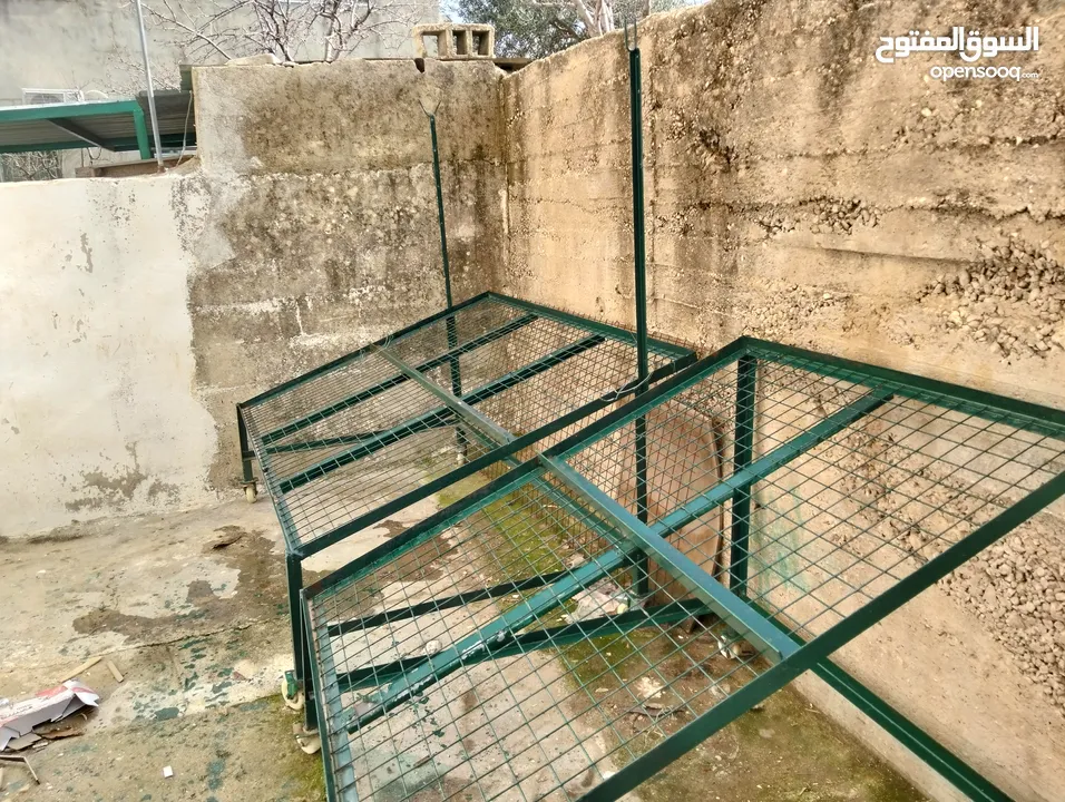 استاند عرض لمحلات الخضار والفواكة جودة ممتازة للبيع قابل للتفاوض