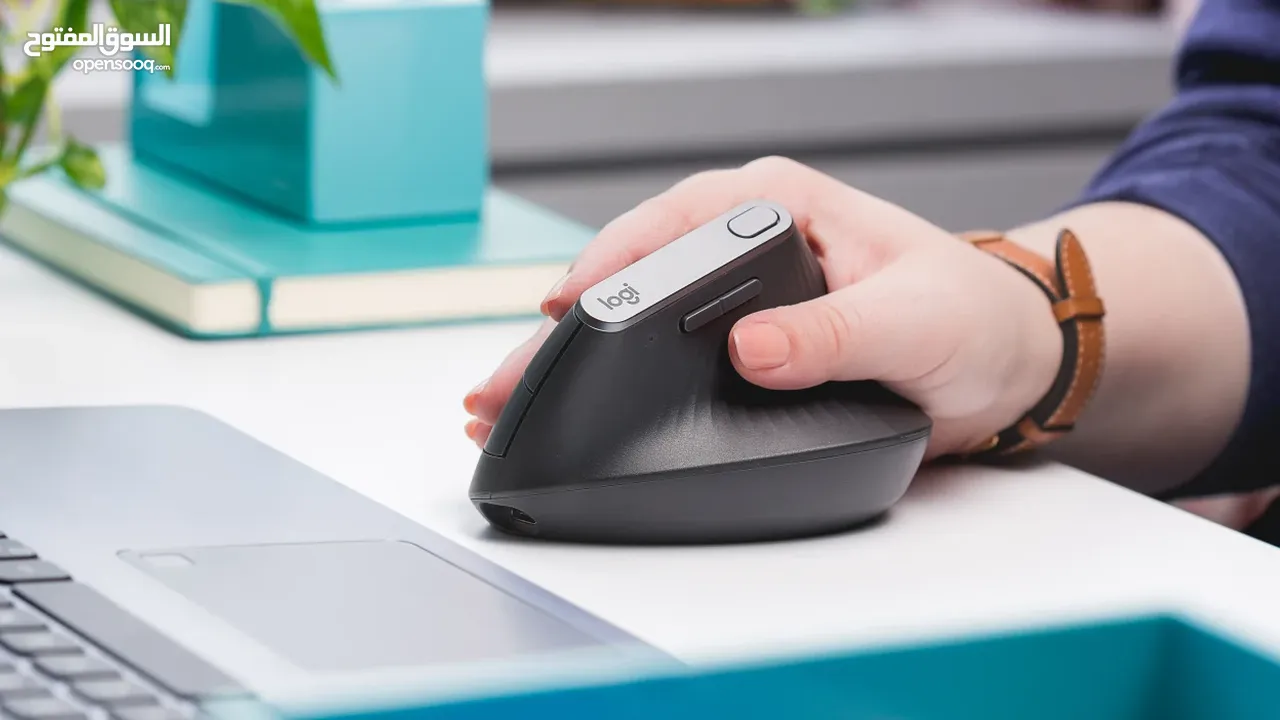Logitech MX Vertical – الماوس العمودية لصحة معصمك
