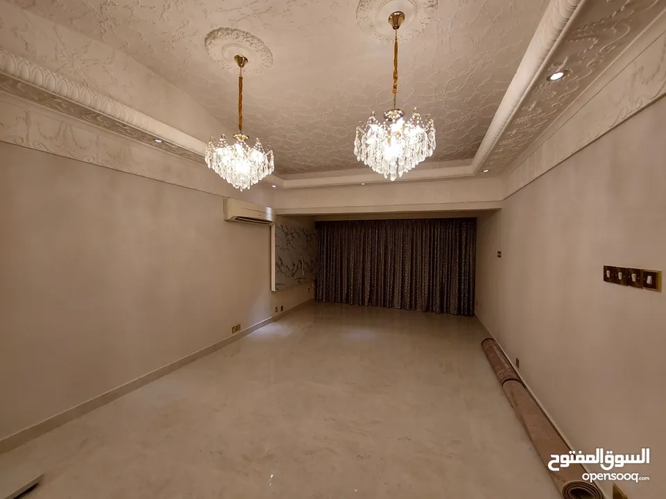 6 Bedrooms Furnished Villa for Rent in Qurum REF:820R