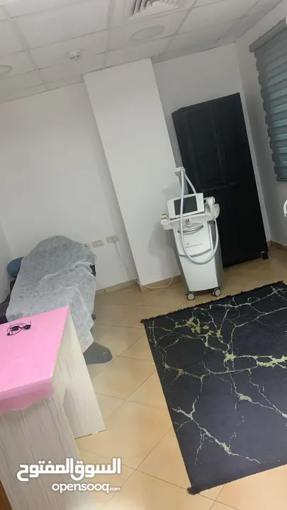 مركز تجميل كامل متكامل