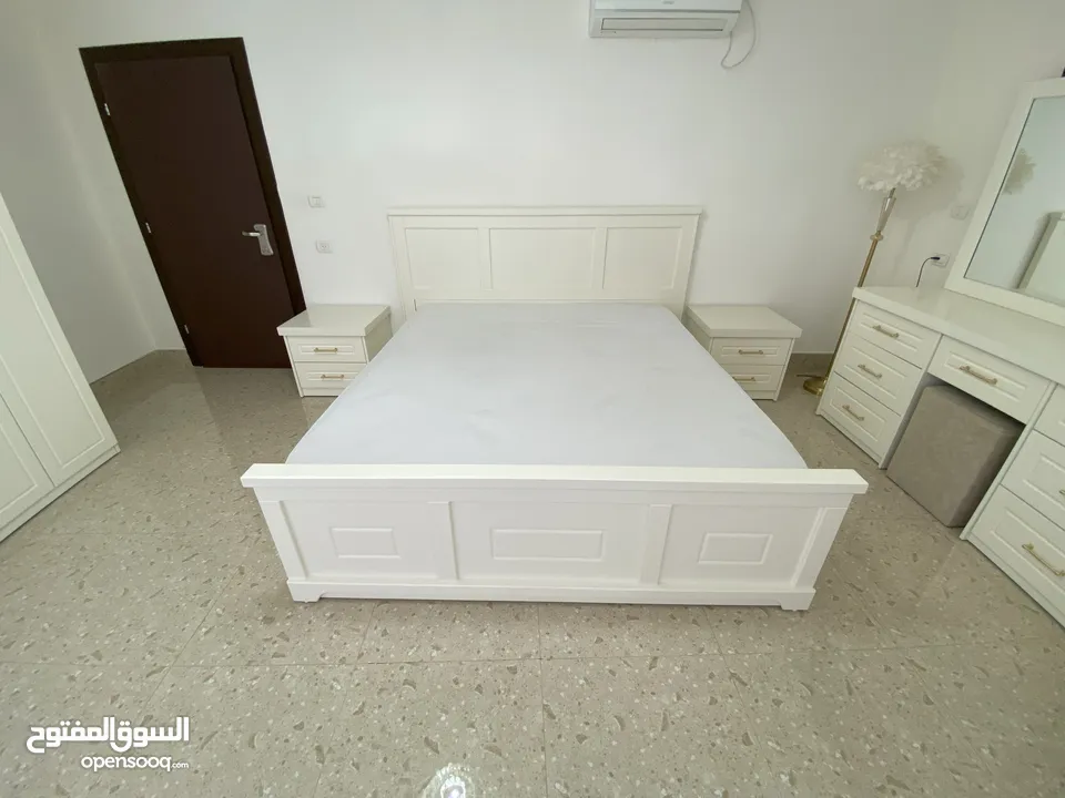 للبيع أثاث منزلي شبه جديد – استعمال أقل من سنة فقط