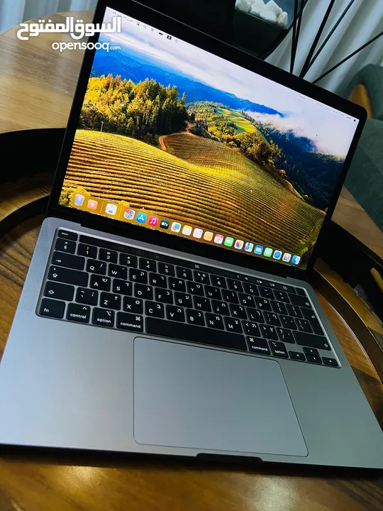 Apple Mackbook Pro   ابل ماك بوك برو