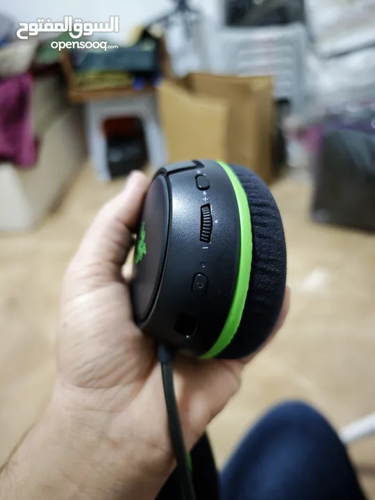 اكس بوكس سيريس اكس مع ايد عدد 2 وحده خربانه أو ايد 2 Elite Seriesمع سماعت ريزر الخاصه بل Xbox x