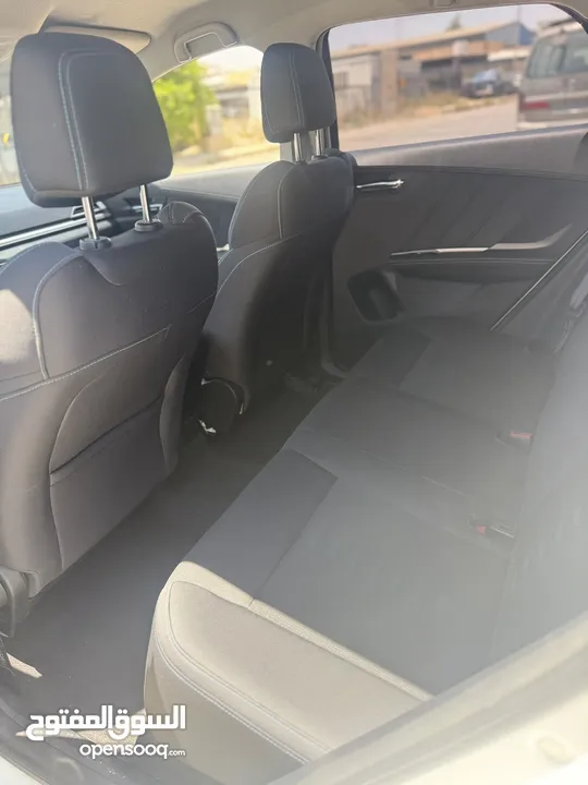 BYD E2 2022 ابيض