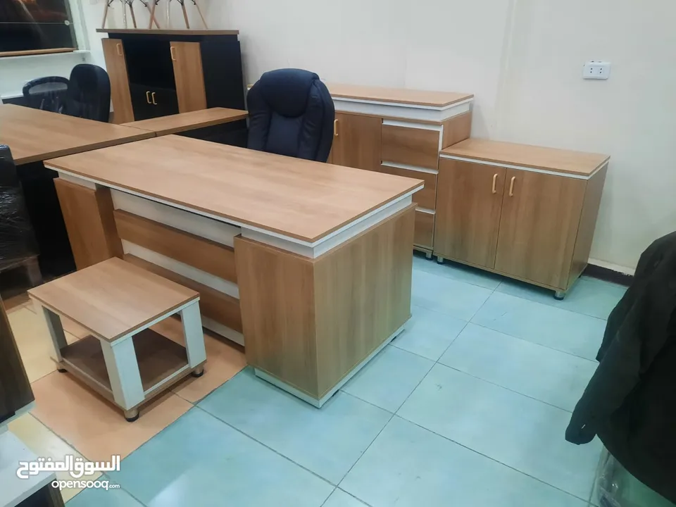 طقم مكتب مدير قياس2م مع خزانة خلفية وجانبية وطاولة قهوة توصيل مجاني