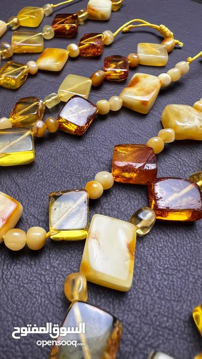 آساور وعقود حجر كهرمان أصلي   Original Amber Baltic