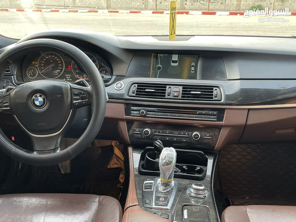 BMW F10 523i