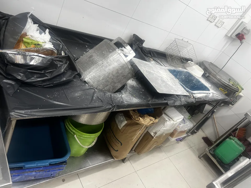 عدة مطعم بروست للبيع