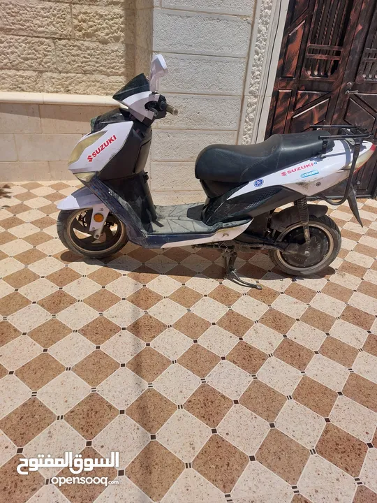 دراجة كهربائية فزبة كهربائية سكوتر كهربائي