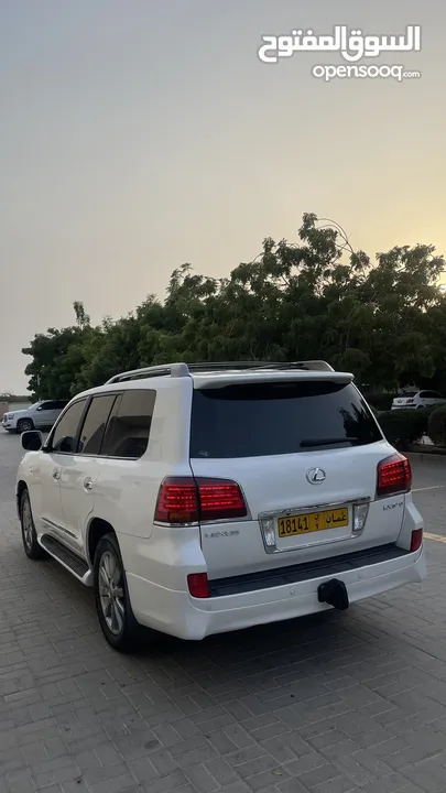 استيشن لكزس Lx570 2008 نظيف جداً للبيع