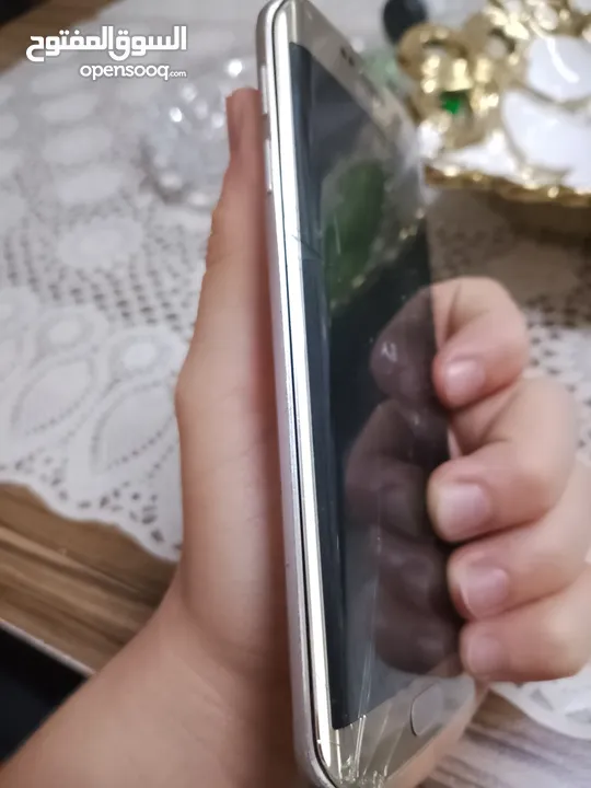 سامسونج s6ادج بحاجة الى شاشة