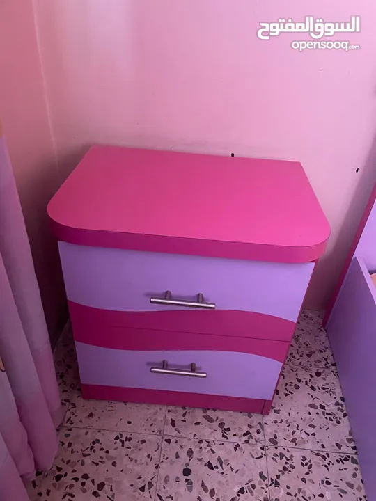 تخت مفرد 110*215 مع خزانه جرارين جانيبية