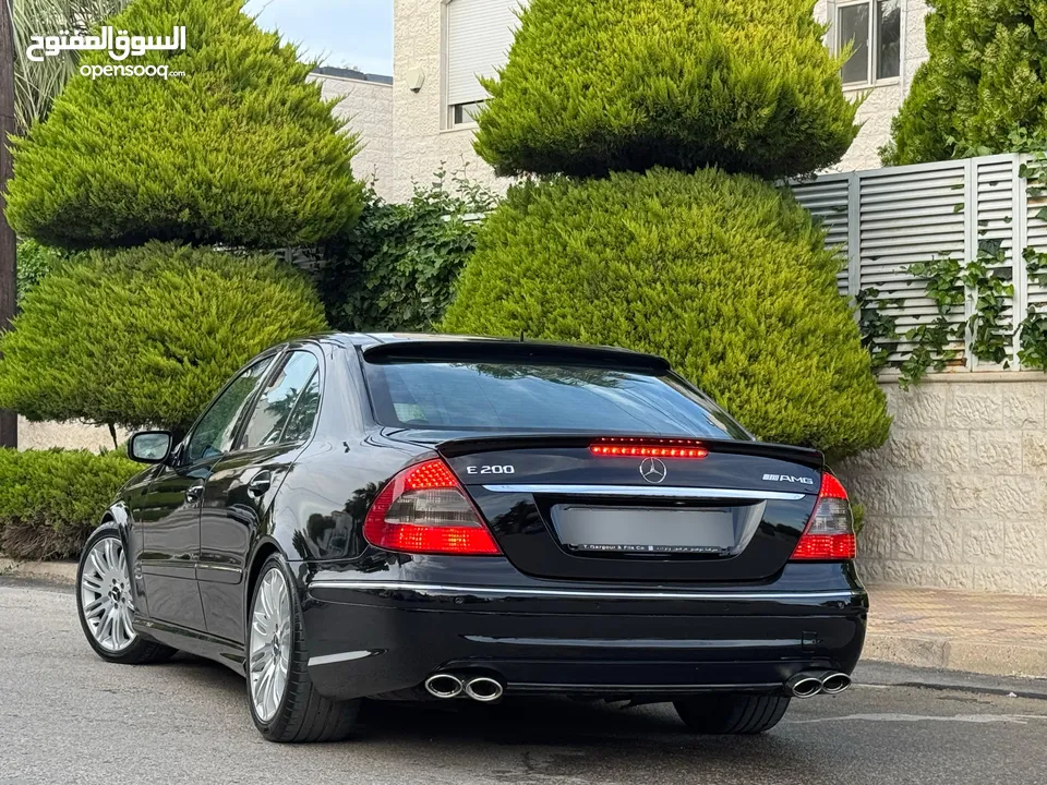 Mercedes Benz Avantgarde E   بحالة ممتازة فحص كامل مميزة جدا200 W211
