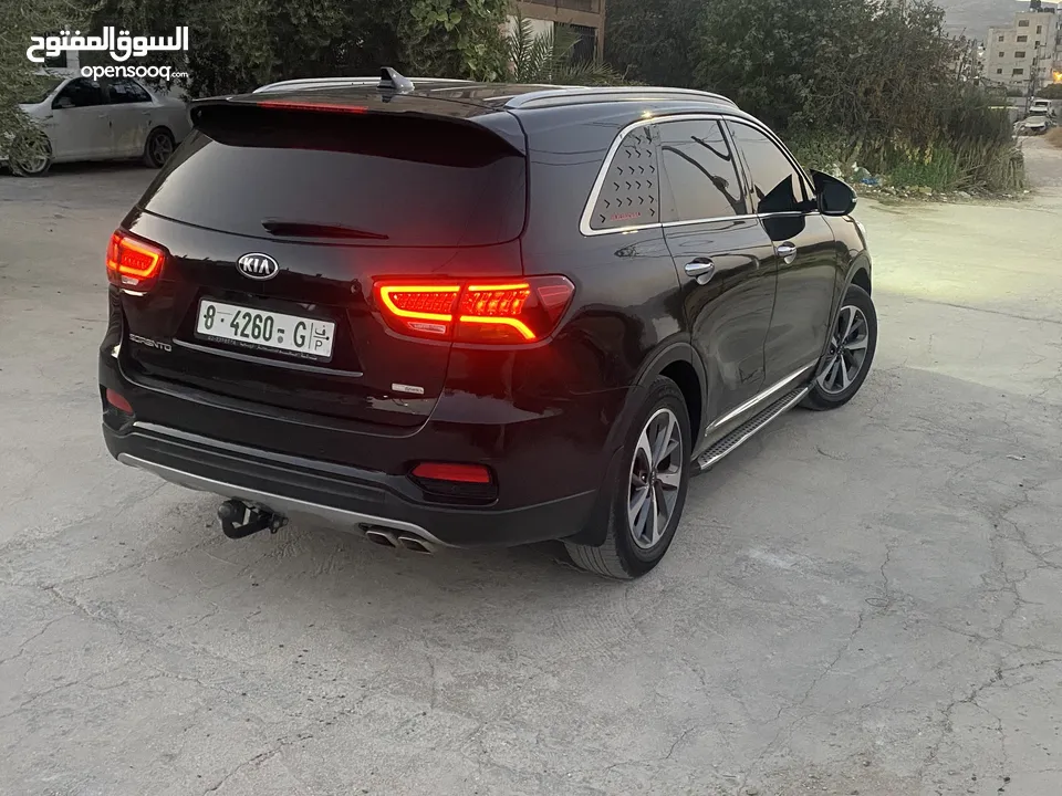 سورينتو 2018 بسعرر حرقق