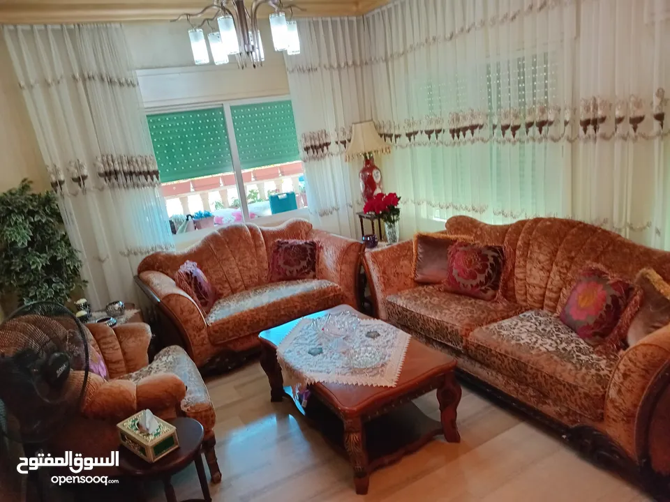 طقم كنب صالون ضيوف 7 مقاعد