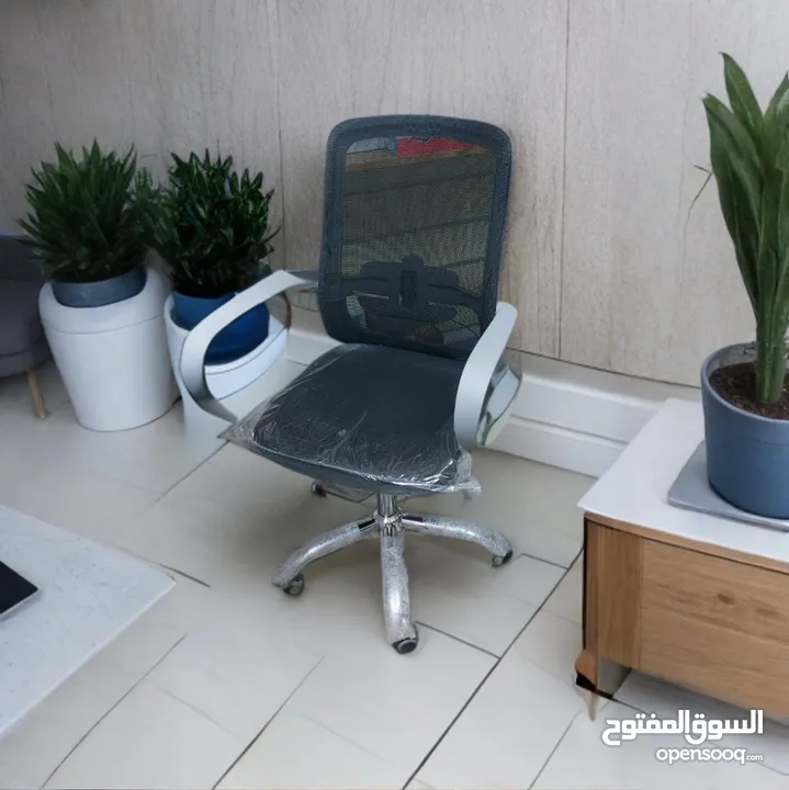 كراسي مكتب مريحة بأفضل الأسعار!تصميم مريح يدعم الظهر ويخفف الضغط أثناء الجلوس