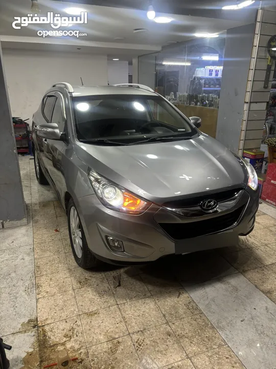 Hyundai tuscon
