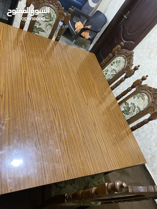 طاولة سفراه