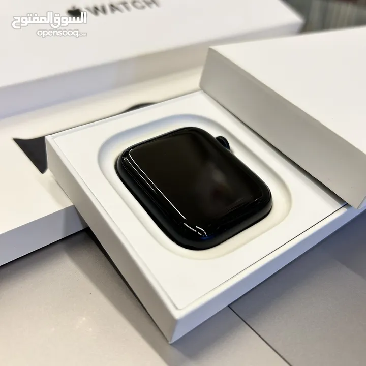 Apple Watch SE 2 (Gen2) 44mm Gps  active 14/04/2025 ساعة ابل se 2 الاصدار الثاني مقاس 44mm اكتف فقط