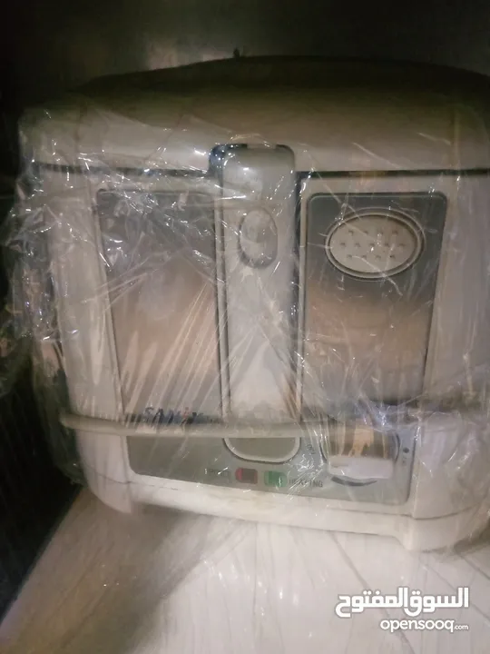 للبيع ثلاجه ومكرويف ومقلاه كهرباء بسعر مغري جداً