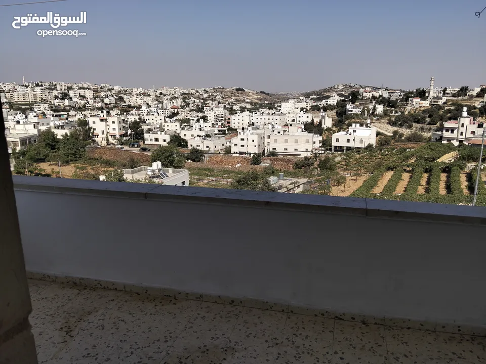 منزل للايجار حلحول الشارع الرئيسي