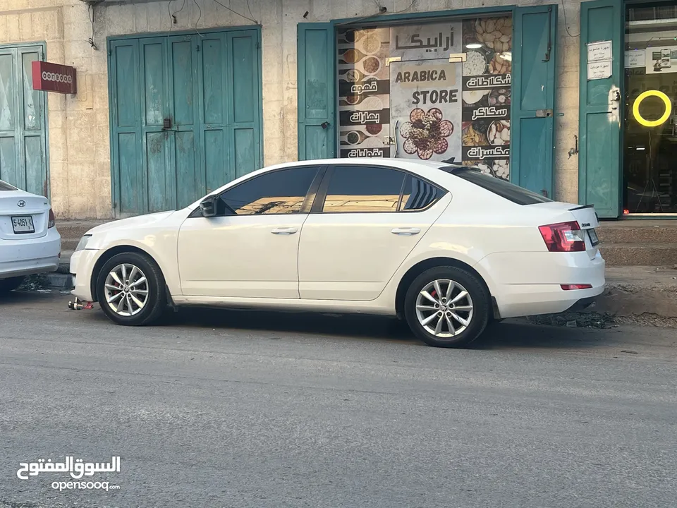 سكودا اوكتافيا 2015