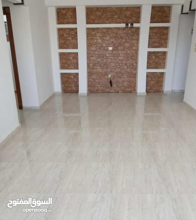 شقة مميزة - مرج الحمام - 4نوم 2ماستر - 220م