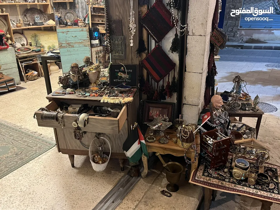 محلات للبيع