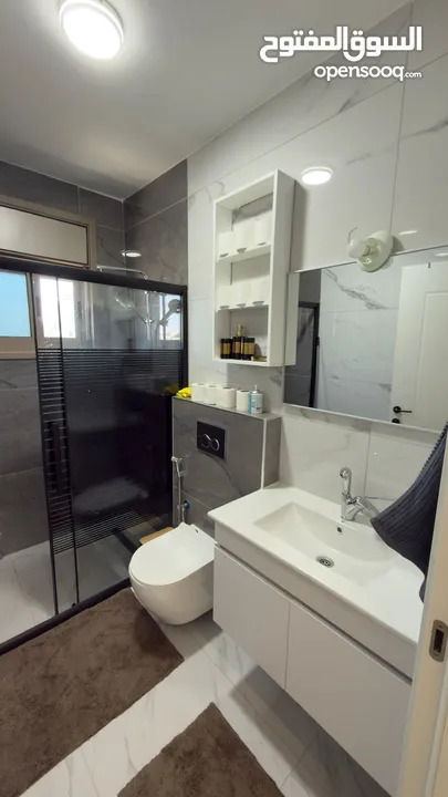 شقة ملوكية مفروشة للإيجار دقيقتين مشي للمنارة ووسط البلد