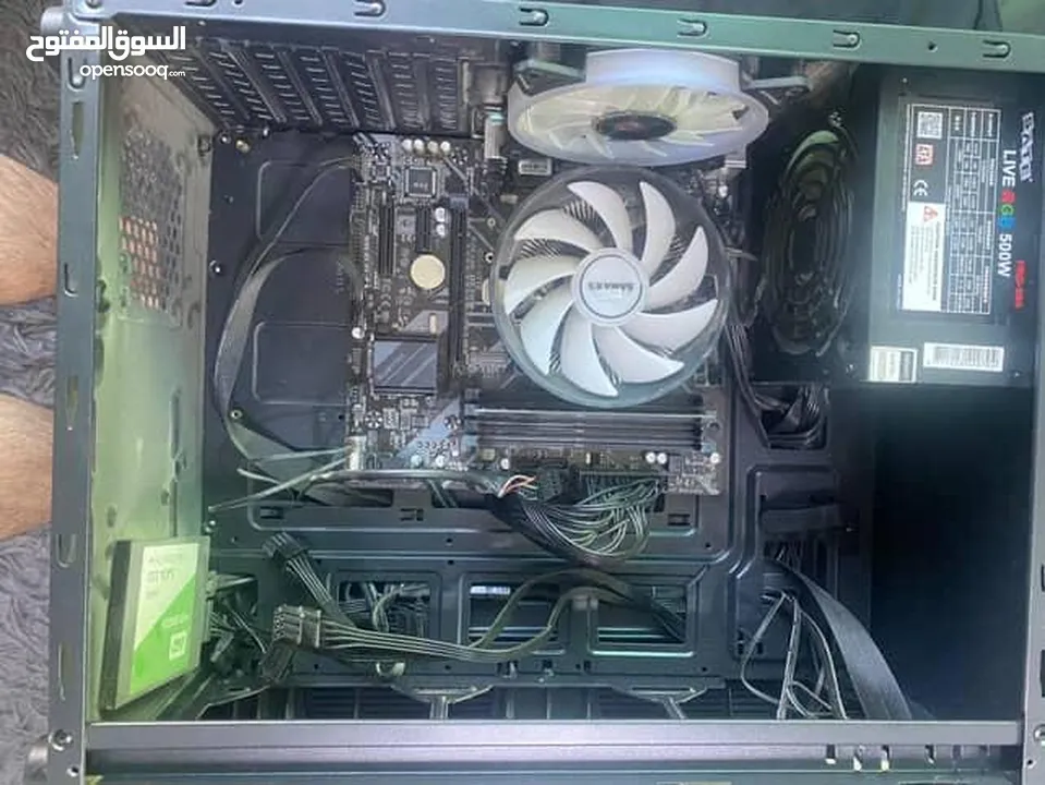 Case I5 8400 + كرت شاشة مدمج