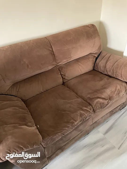 طقم كنب بحاله جيده