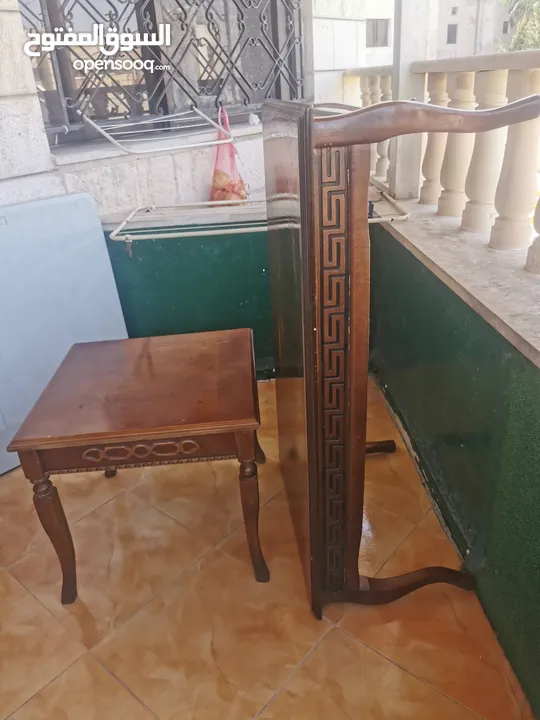 طاولات وسط