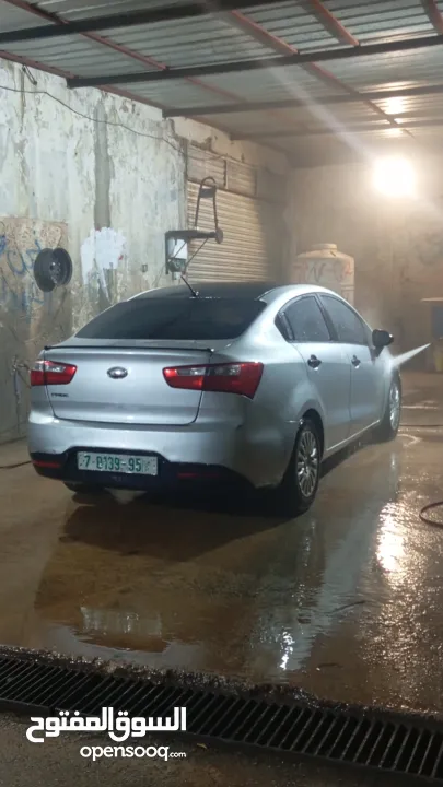 كيا برايد 2013اصل برايفت مطور 1400 بنزين السيارة منفوضة بالكامل ولا ناقصها برغي اقتصادية اوتوماتك