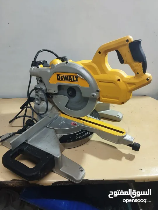 عدد مستعمله أصلي 100%مع ضمان ويوجد توصيل