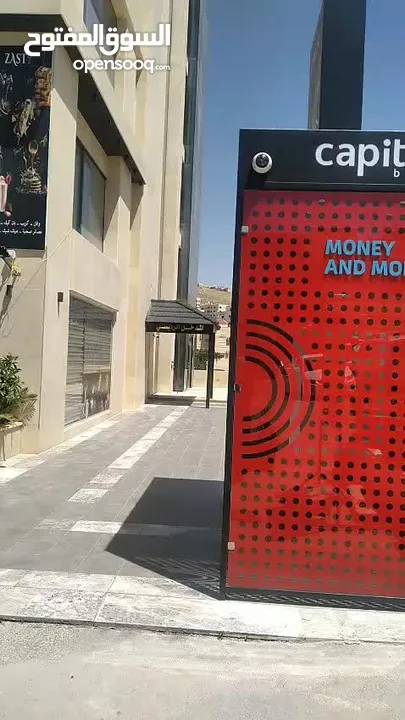 عيادة للبيع تصلح مكتب  ، في مجمع جديد تشطيب فاخر