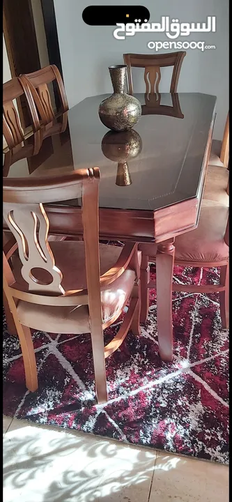 غرفه سفره شبه جديدة خشب زان