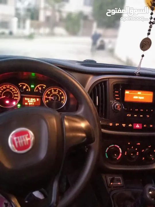 fiatللبيع او للبدل  السياره بالصلى على النبي
