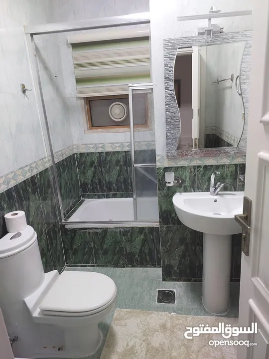 شقة للايجار في دير غبار  ( Property 32606 )-174960002